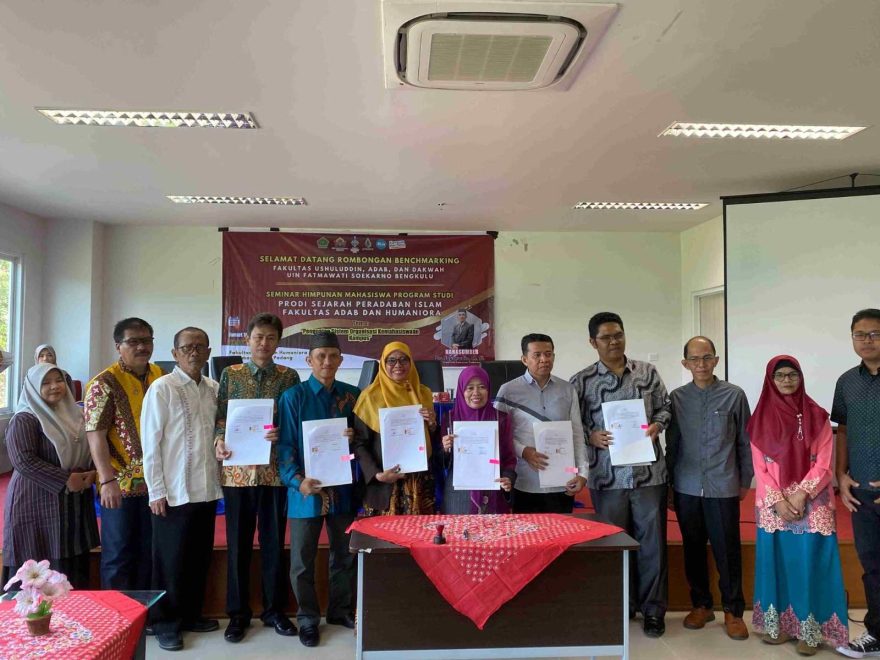 foto penandatanganan MoU 