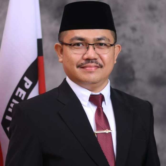 Ketua KPU Lebong, Yoki.