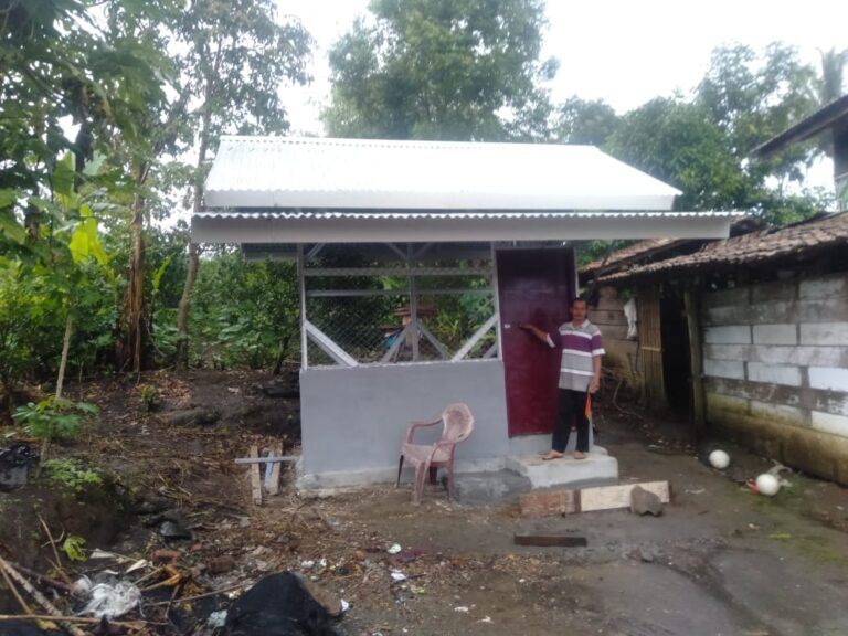 Foto bangunan produksi rumah aren